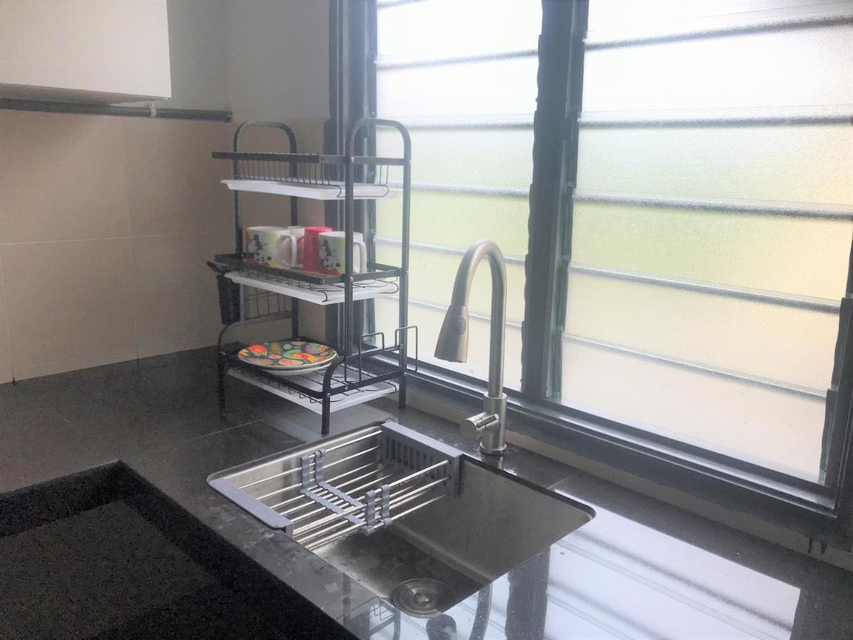 Oyo 90493 Jl Homestay スガマッ エクステリア 写真