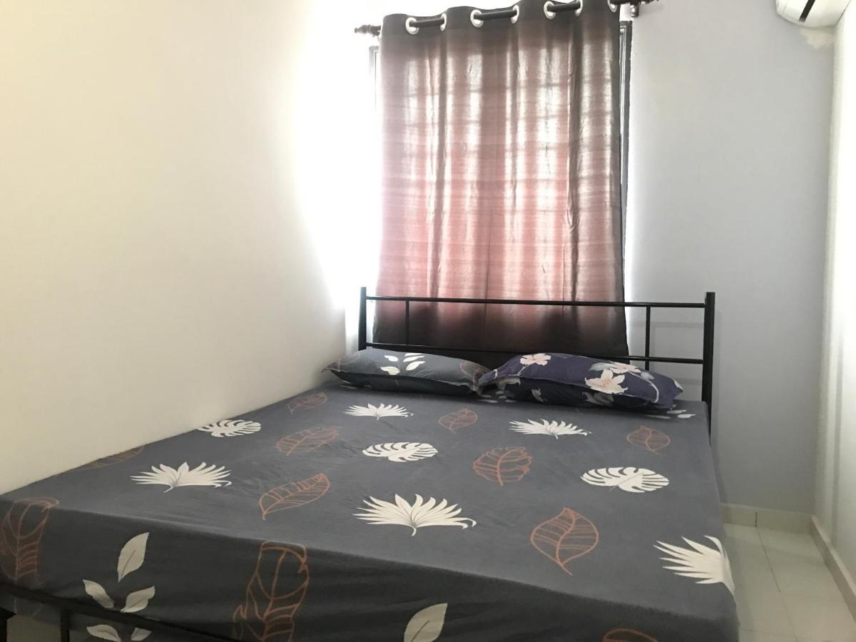 Oyo 90493 Jl Homestay スガマッ エクステリア 写真