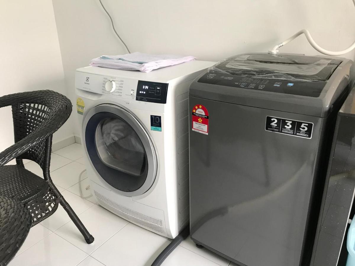 Oyo 90493 Jl Homestay スガマッ エクステリア 写真