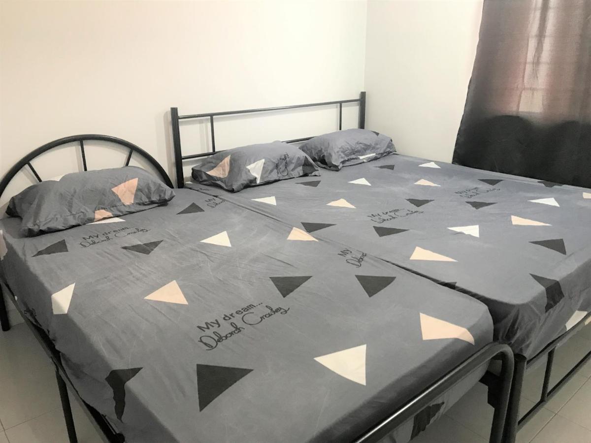 Oyo 90493 Jl Homestay スガマッ エクステリア 写真