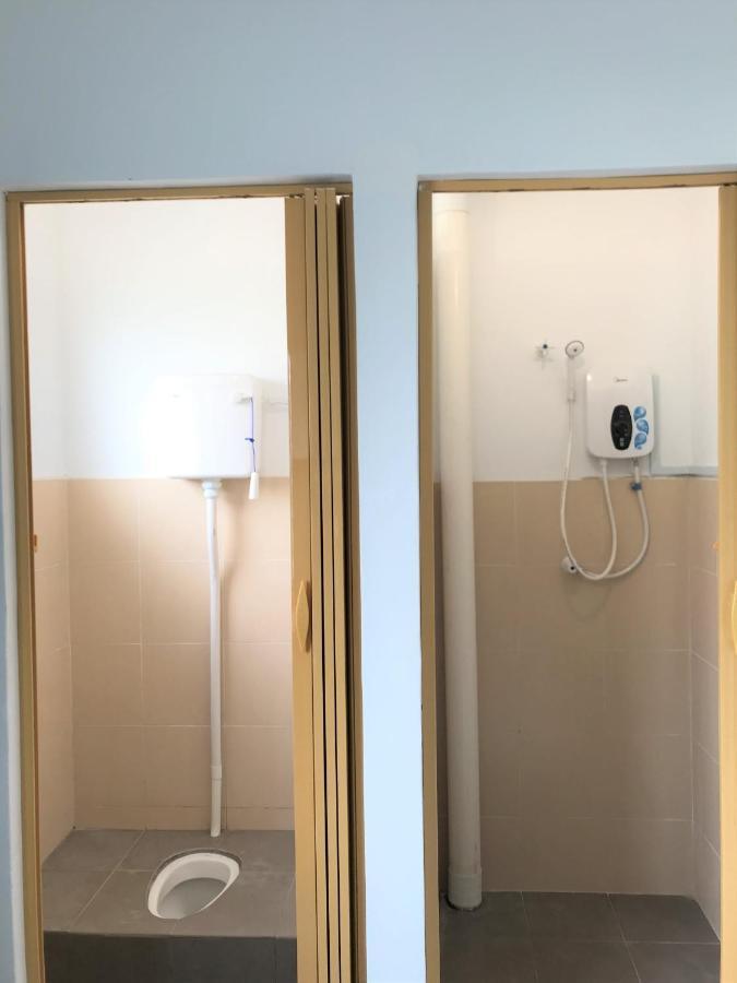 Oyo 90493 Jl Homestay スガマッ エクステリア 写真