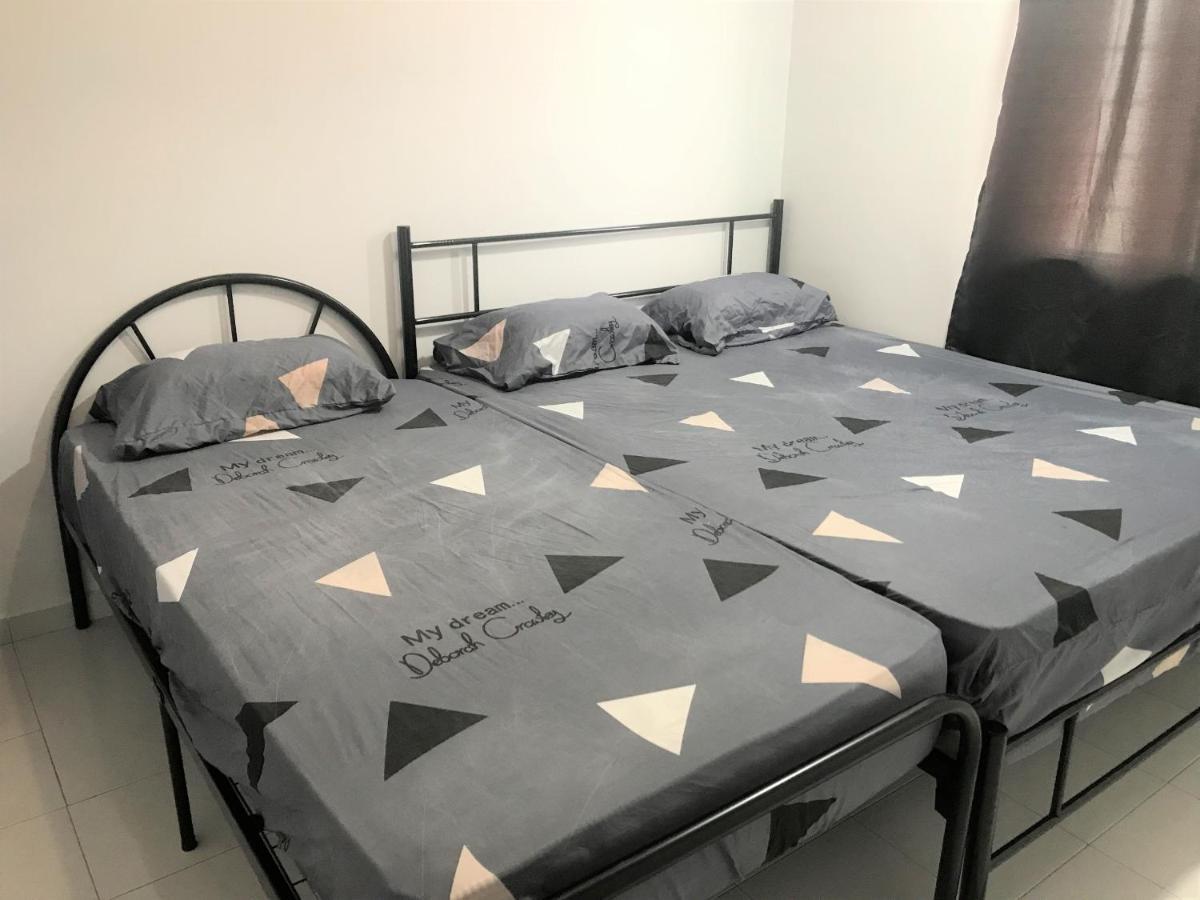 Oyo 90493 Jl Homestay スガマッ エクステリア 写真